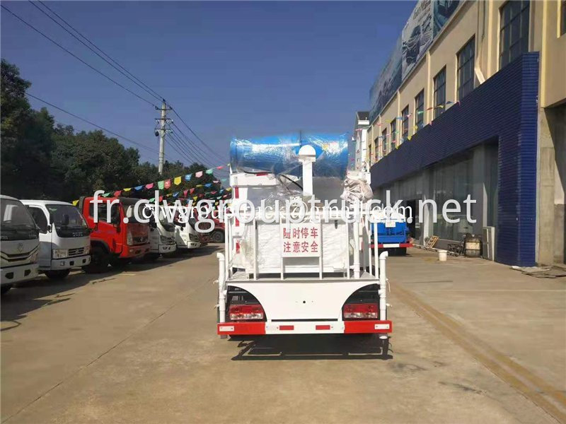 Water Spray Truck 5